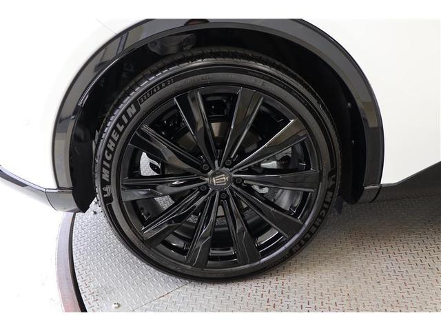 クラウンスポーツ Ｚ　４ＷＤ　メモリーナビ　ＥＴＣ　バックカメラ　革シート　サンルーフ　アルミホイール　フルセグ　オートクルーズコントロール　１００Ｖ電源　衝突防止システム　ＬＥＤヘッドランプ　ドライブレコーダー　エアコン（18枚目）