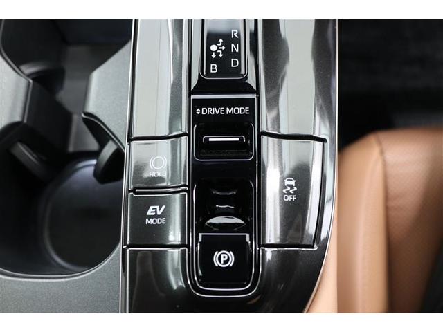 クラウンスポーツ Ｚ　４ＷＤ　メモリーナビ　ＥＴＣ　バックカメラ　革シート　サンルーフ　アルミホイール　フルセグ　オートクルーズコントロール　１００Ｖ電源　衝突防止システム　ＬＥＤヘッドランプ　ドライブレコーダー　エアコン（32枚目）