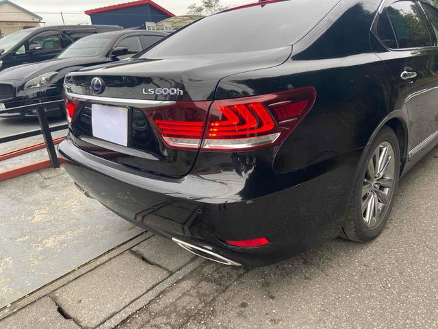 ＬＳ ＬＳ６００ｈ　バージョンＣ　Ｉパッケージ　４ＷＤ　クリアランスソナー　オートクルーズコントロール　ナビ　ＴＶ　アルミホイール　オートライト　ＬＥＤヘッドランプ　ＣＶＴ　シートエアコン　スマートキー　盗難防止システム　パワーシート　ブルーレイ（17枚目）
