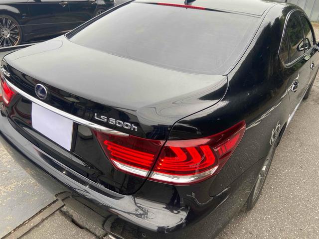ＬＳ ＬＳ６００ｈ　バージョンＣ　Ｉパッケージ　４ＷＤ　クリアランスソナー　オートクルーズコントロール　ナビ　ＴＶ　アルミホイール　オートライト　ＬＥＤヘッドランプ　ＣＶＴ　シートエアコン　スマートキー　盗難防止システム　パワーシート　ブルーレイ（23枚目）