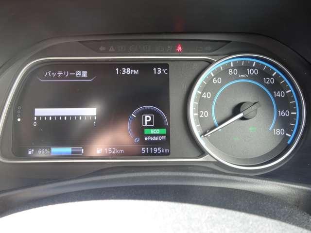 Ｘ　１０万台記念車　バックカメラ／７インチナビ／純正アルミ(3枚目)