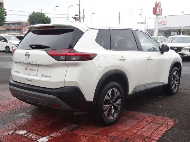 エクストレイル １．５　Ｓ　ｅ－４ＯＲＣＥ　４ＷＤ　前後ドライブレコーダー／エマージェンシー　クルーズコントロール　エマージェンシーブレーキ　バックカメラ　ＬＥＤヘッド　ＥＴＣ　ドライブレコーダー　４ＷＤ（2枚目）