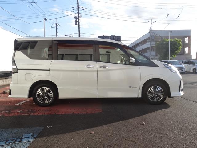 セレナ e-パワー ハイウェイスターV 10インチナビ/エマージェンシーブレーキ/アラウンドビューモニター/前後ドライブレコーダー/両側電動スライドドア/スマートキー(52枚目)