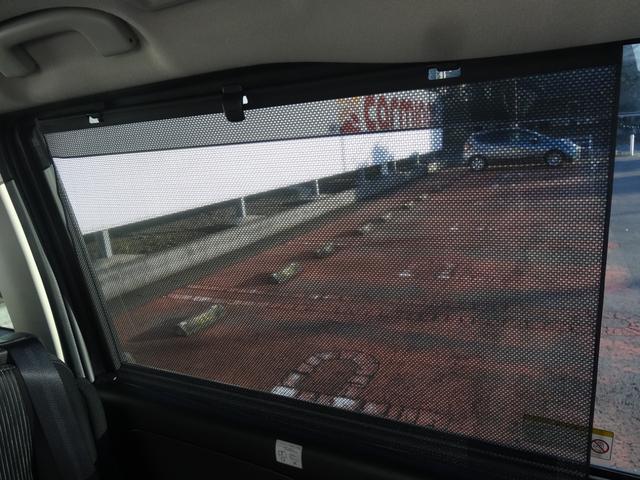 セレナ e-パワー ハイウェイスターV プロパイロット/両側電動スライドドア/アラウンドビューモニター/エマージェンシーブレーキ/10インチナビ/15インチアルミホイール(22枚目)