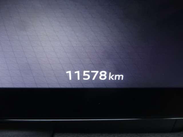 セレナ 1.4 e-POWER XV プロパイロット/スマートルームミラー/アラ 衝突被害軽減 インテリジェントキー LEDヘッドライト ドライブレコーダー レーンアシスト パワーウィンドウ エアコン アダプティブクルーズコントロール パワーステアリング ワンセグTV 全方位モニタ(6枚目)