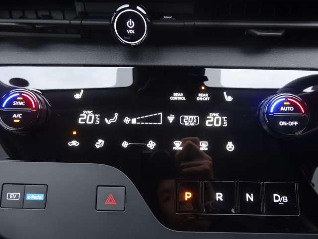 セレナ 1.4 e-POWER XV プロパイロット/スマートルームミラー/アラ 衝突被害軽減 インテリジェントキー LEDヘッドライト ドライブレコーダー レーンアシスト パワーウィンドウ エアコン アダプティブクルーズコントロール パワーステアリング ワンセグTV 全方位モニタ(12枚目)