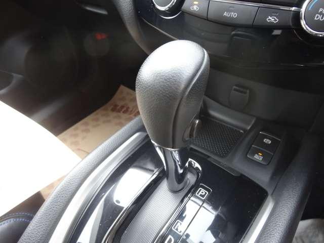 エクストレイル オーテック ハイブリッド iパッケージ プロパイロット/スマートルームミラー/アラウンドビューモニター/9インチナビ/LEDヘッドライト/ブラインドスポットモニター(14枚目)