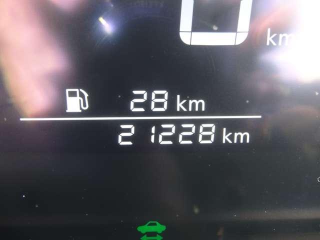 ノート 1.2 X オーディオレス車/エマージェンシーブレー リアカメラ 衝突被害軽減ブレ-キ 全方位カメラ LEDヘッドライト レーダークルーズ レーンアシスト インテリジェントキー ワンオーナー 整備記録簿 盗難防止システム サイドカーテンエアバック ABS(6枚目)