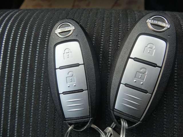 ノート 1.2 X オーディオレス車/エマージェンシーブレー リアカメラ 衝突被害軽減ブレ-キ 全方位カメラ LEDヘッドライト レーダークルーズ レーンアシスト インテリジェントキー ワンオーナー 整備記録簿 盗難防止システム サイドカーテンエアバック ABS(18枚目)