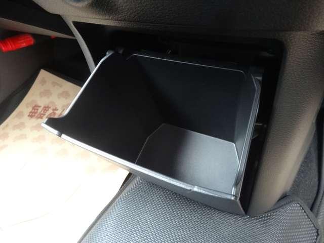 デイズ ６６０　ハイウェイスターＧターボ　プロパイロット　エディション　プロパイロット／９インチナビ／エマージェン　アルミ　イモビ　エアバック　ＥＴＣ車載器　ＬＥＤヘッドライト　レーダークルーズ　インテリジェントキー　レーンアシスト　キーレス　ドライブレコーダー　サイドカメラ　アイドリングストップ　エアコン　ＡＢＳ（18枚目）