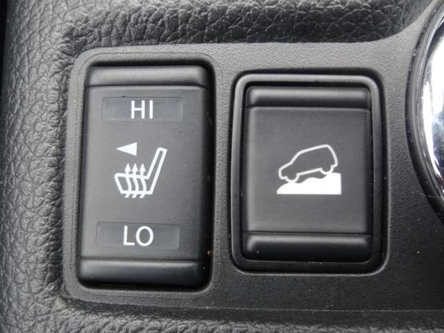 エクストレイル ２．０　２０Ｘｉ　ハイブリッド　４ＷＤ　プロパイロット／スマートルームミラー／アラ　ＬＥＤ　アダプティブクルーズコントロール　ワンオーナー　パートタイム４ＷＤ　ドライブレコーダー　ＥＴＣ　エアコン　イモビ　Ｒカメラ　アルミ　ＡＢＳ　ＴＶナビ　メモリーナビ　ワンセグＴＶ　エアバック（14枚目）