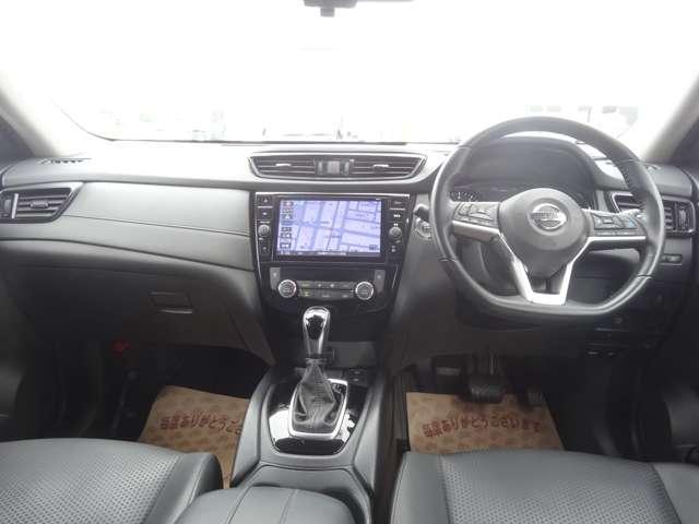 エクストレイル ２．０　２０Ｘｉ　２列車　２ＷＤ／９インチナビ／プロパイロット／スマート　アイドリングストップ車　ＬＥＤヘットライト　寒冷地仕様　Ｒカメラ　盗難防止装置　インテリキー　レーンキープアシスト　ＥＴＣ　ドライブレコーダー　記録簿　キーフリー　１オーナー　ＴＶナビ　オートエアコン（4枚目）