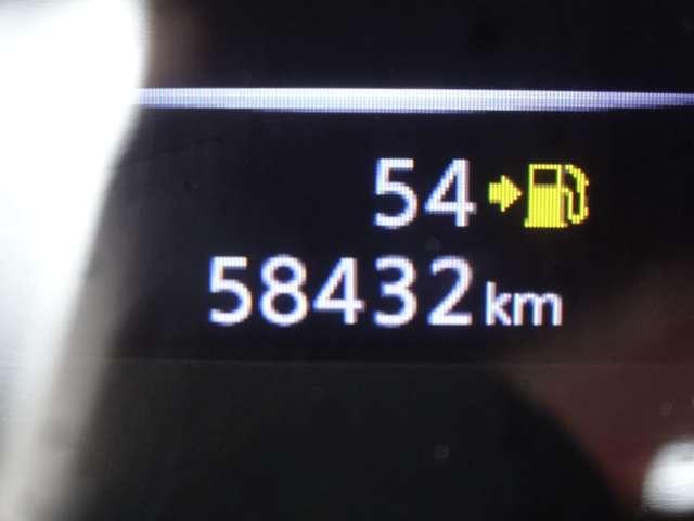 エクストレイル ２．０　２０Ｘｉ　２列車　２ＷＤ／９インチナビ／プロパイロット／スマート　アイドリングストップ車　ＬＥＤヘットライト　寒冷地仕様　Ｒカメラ　盗難防止装置　インテリキー　レーンキープアシスト　ＥＴＣ　ドライブレコーダー　記録簿　キーフリー　１オーナー　ＴＶナビ　オートエアコン（6枚目）