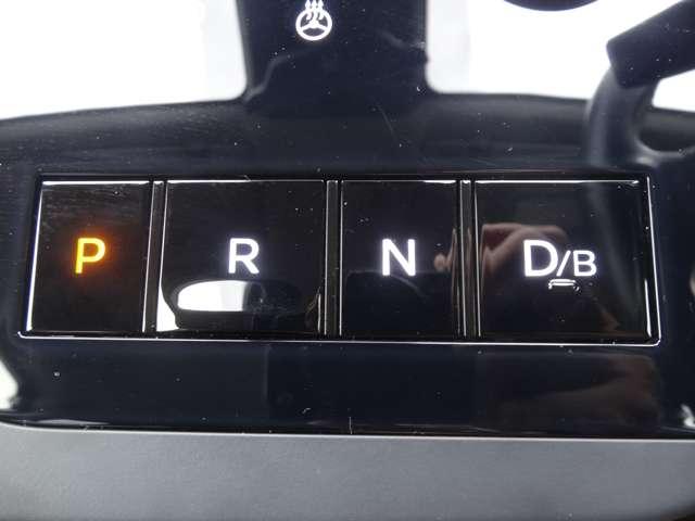 セレナ 1.4 e-POWER ハイウェイスターV 12.3インチナビ/アラウンドビューモニター/ 自動(被害軽減)ブレーキ LDP 追従クルーズ LEDランプ バックモニター アルミホイール ドライブレコーダ ETC 盗難防止システム スマートキー オートエアコン サイドカーテンエアバック(17枚目)