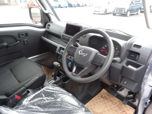 ハイゼットトラック ジャンボエクストラ オーディオレス車/衝突被害軽減ブレーキ/スマートキー/LEDヘッドライト/フォグランプ/アイドリングストップ/踏み間違い防止装置/レーンキープアシスト(5枚目)