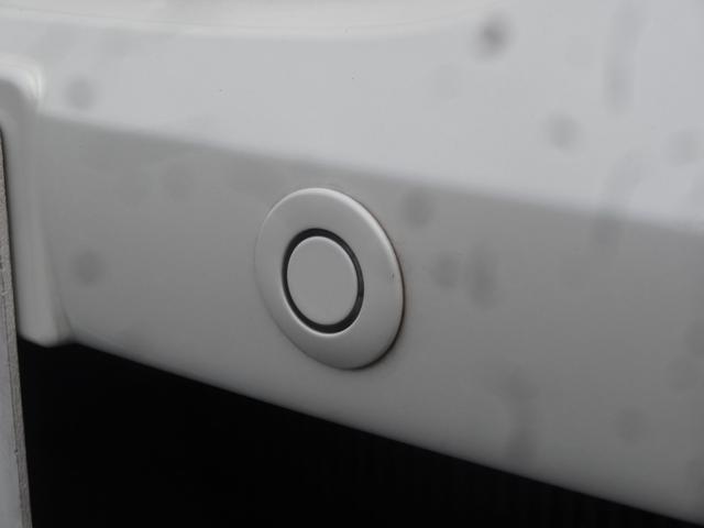 ノート ｅ－パワーニスモ　スマートルームミラー／前後ドライブレコーダー／７インチナビ／エマージェンシーブレーキ／アラウンドビューモニター／１６インチアルミホイール（25枚目）