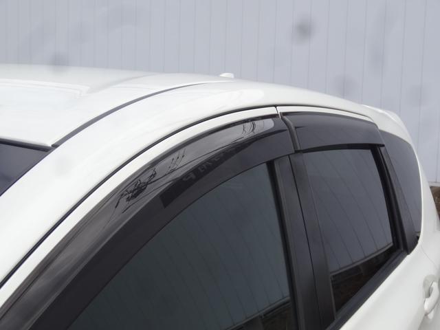 ノート ｅ－パワーニスモ　スマートルームミラー／前後ドライブレコーダー／７インチナビ／エマージェンシーブレーキ／アラウンドビューモニター／１６インチアルミホイール（28枚目）