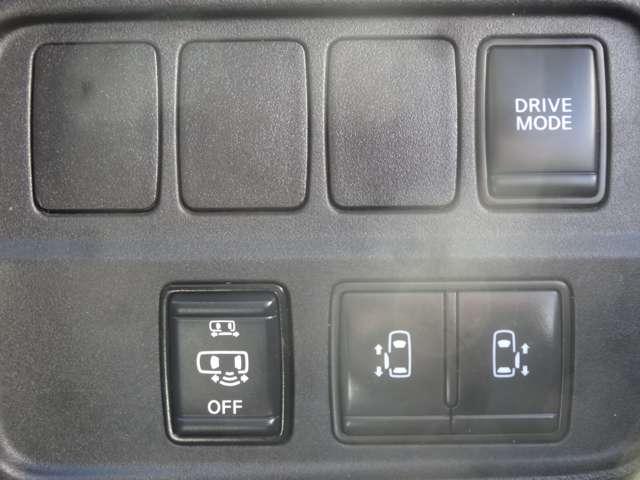 セレナ ｅ－パワー　ハイウェイスターＶ　１０インチナビ／エマージェンシーブレーキ／アラウンドビューモニター／プロパイロット／ＬＥＤヘッドライト／１５インチアルミホイール／ＥＴＣ（9枚目）