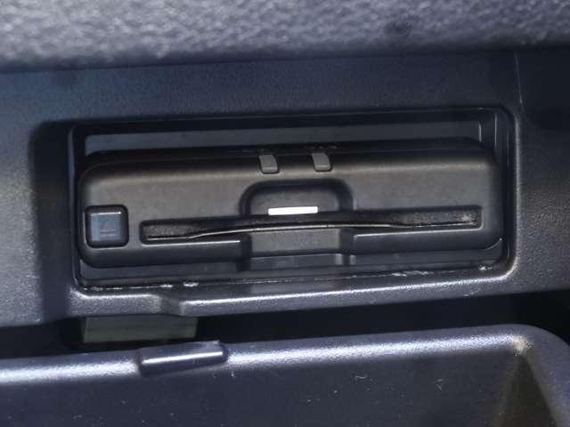 セレナ ｅ－パワー　ハイウェイスターＶ　１０インチナビ／エマージェンシーブレーキ／アラウンドビューモニター／プロパイロット／ＬＥＤヘッドライト／１５インチアルミホイール／ＥＴＣ（18枚目）