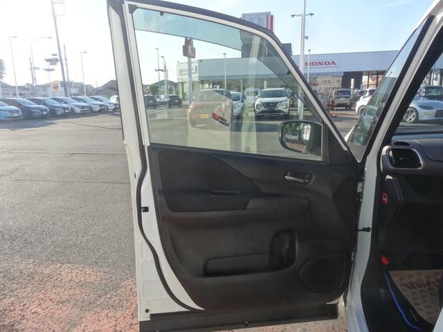 セレナ ｅ－パワー　ハイウェイスターＶ　１０インチナビ／エマージェンシーブレーキ／アラウンドビューモニター／プロパイロット／ＬＥＤヘッドライト／１５インチアルミホイール／ＥＴＣ（28枚目）