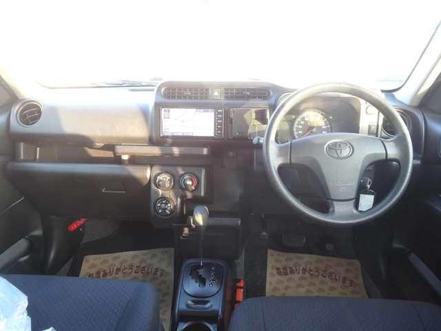 プロボックス １．５　ＤＸ　コンフォート　前後ドライブレコーダー／純正７インチナビ／　レーンキープ　Ｂカメラ　ナビＴＶ　運転席パワーウインドウ　プリクラッシュ　ダブルエアバック　メモリナビ　ワンセグＴＶ　エアバック　キーレスキー　マニュアルエアコン　ドラレコ　ＥＴＣ　パワーステアリング（4枚目）