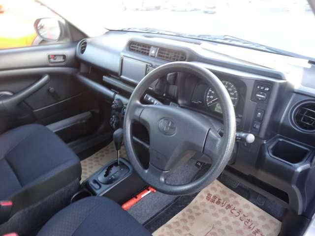 プロボックス １．５　ＤＸ　コンフォート　前後ドライブレコーダー／純正７インチナビ／　レーンキープ　Ｂカメラ　ナビＴＶ　運転席パワーウインドウ　プリクラッシュ　ダブルエアバック　メモリナビ　ワンセグＴＶ　エアバック　キーレスキー　マニュアルエアコン　ドラレコ　ＥＴＣ　パワーステアリング（5枚目）
