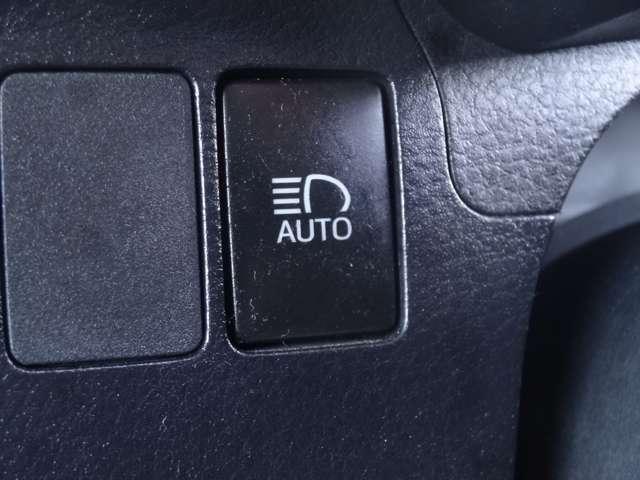 プロボックス １．５　ＤＸ　コンフォート　前後ドライブレコーダー／純正７インチナビ／　レーンキープ　Ｂカメラ　ナビＴＶ　運転席パワーウインドウ　プリクラッシュ　ダブルエアバック　メモリナビ　ワンセグＴＶ　エアバック　キーレスキー　マニュアルエアコン　ドラレコ　ＥＴＣ　パワーステアリング（9枚目）