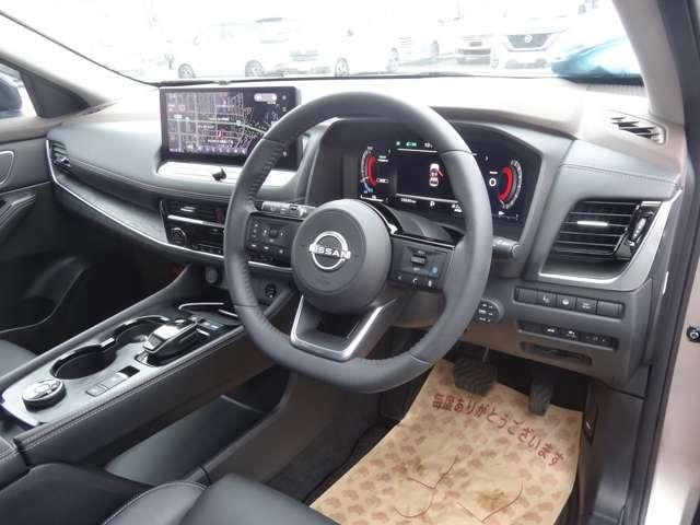 エクストレイル Ｇ　ｅ－４ＯＲＣＥ　１２．３インチナビ／前後ドライブレコーダー／アラウンドビューモニター／１９インチアルミホイール／シートヒーター／電動シート／電動リアゲート（9枚目）