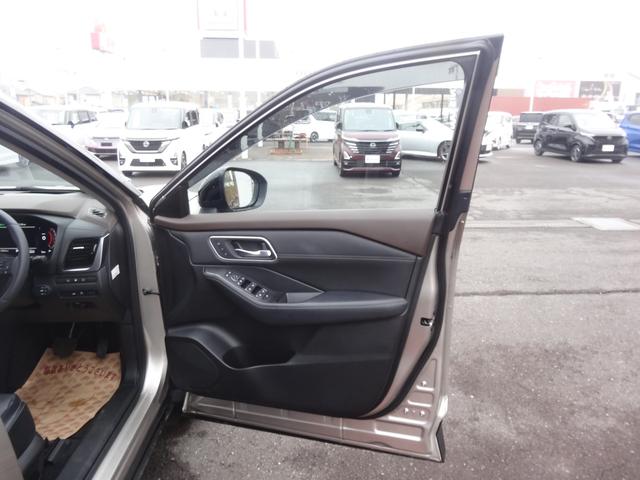 エクストレイル Ｇ　ｅ－４ＯＲＣＥ　１２．３インチナビ／前後ドライブレコーダー／アラウンドビューモニター／１９インチアルミホイール／シートヒーター／電動シート／電動リアゲート（22枚目）