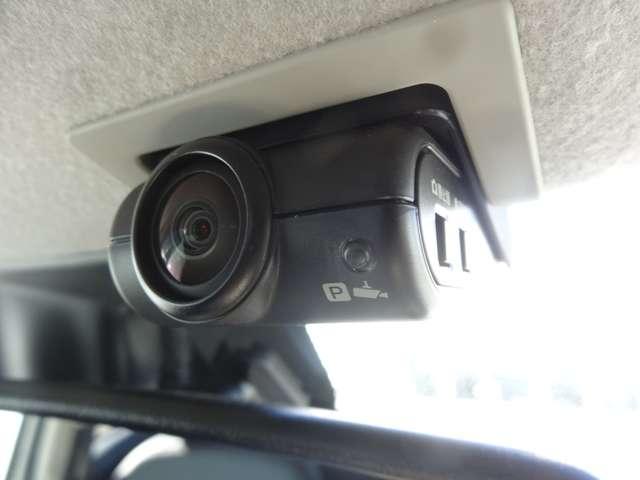 デイズ ６６０　ハイウェイスターＧターボ　プロパイロット　エディション　プロパイロット／純正９インチナビ／前後ドラ　アルミ　イモビ　エアバック　ＥＴＣ車載器　ＬＥＤヘッドライト　レーダークルーズ　インテリジェントキー　レーンアシスト　キーレス　ドライブレコーダー　サイドカメラ　アイドリングストップ　エアコン　ＡＢＳ（6枚目）