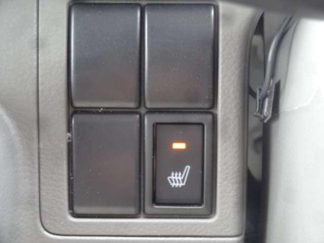 クリッパーバン ６６０　ＤＸ　ＧＬパッケージ　ハイルーフ　当社試乗車／純正７インチナビ／両側スライド　インテリジェントエマージェンシーブレーキ　ＬＥＤヘッドランプ　キーレス　パワーウィンドウ　レーンアシスト　アイドリングストップ　パワステ　運転席エアバック　助手席エアバック　エアコン　メモリーナビ（3枚目）