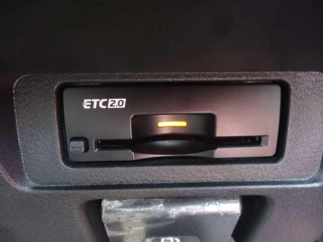 ノート １．２　Ｘ　初　売　目　玉　車／プロパイロット／９イン　リアカメラ　衝突被害軽減ブレ－キ　全方位カメラ　ＥＴＣ付　アルミ　ＬＥＤヘッドライト　レーダークルーズ　レーンアシスト　インテリジェントキー　整備記録簿　盗難防止システム　ワンセグＴＶ　ＴＶナビ（6枚目）