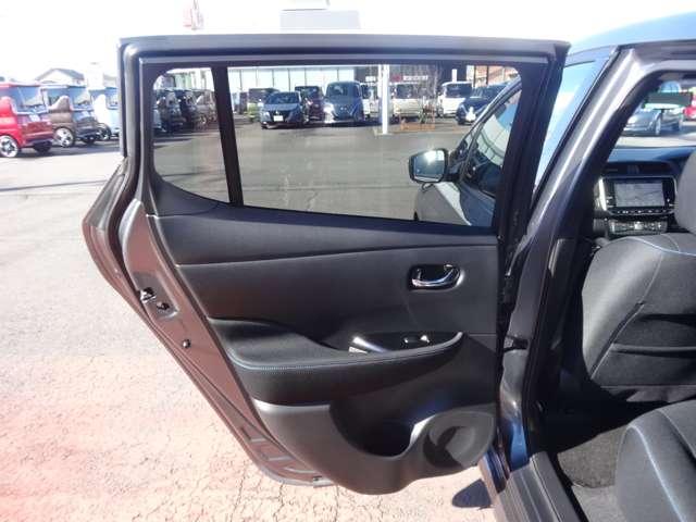 リーフ Ｘ　Ｖセレクション　プロパイロット／スマートルームミラー／エマージェンシーブレーキ／アラウンドビューモニター／ＬＥＤヘッドライト／メーカー９インチナビ（25枚目）