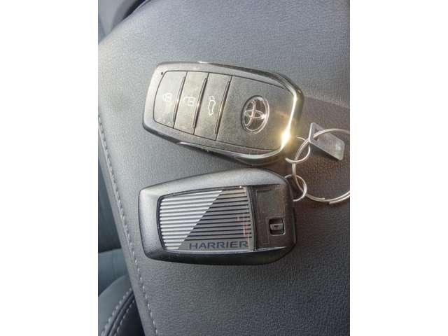 ハリアーハイブリッド Ｇ　ディスプレイオーディオ（コネクティッドナビ対応）／クルーズコントロール／バックカメラ／オートブレーキホールド／スマートルームミラー（22枚目）