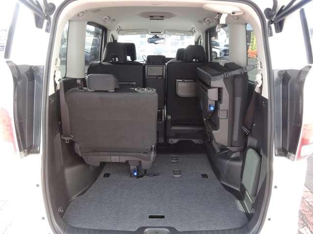 セレナ 2.0 XV プロパイロット/スマートルームミラー/アラ 360度カメラ オートハイビーム ドライブレコーダ 三列シート LEDヘッド レーダークルーズコントロール 両側自動ドア レーンキープアシスト スマートキー(57枚目)