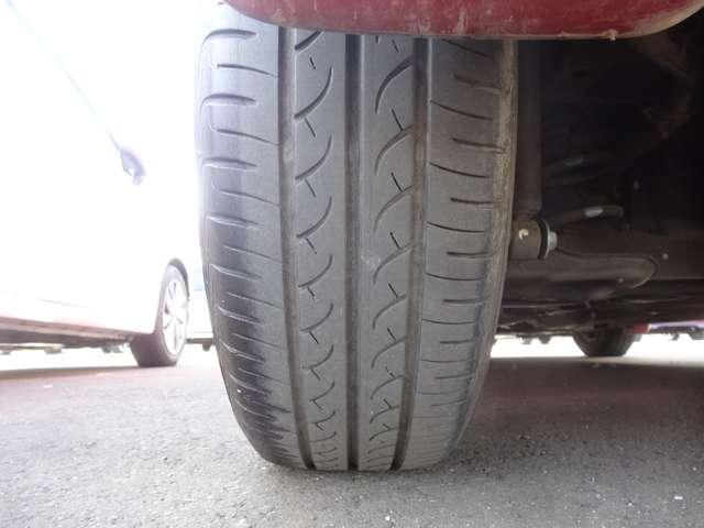 ノート １．２　Ｘ　ＤＩＧ－Ｓ　Ｖセレクション　プラスセーフティ　アラウンドビューモニター／カロッツェリア７　地デジＴＶ　パワーウィンドウ　パワステ　車線逸脱警告　ｉ－ｓｔｏｐ　リアカメラ　スマートキー＆プッシュスタート　ワンオーナー車　盗難防止システム　ＴＶナビ（37枚目）