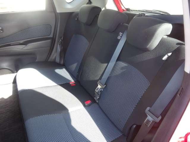 ノート １．２　Ｘ　ＤＩＧ－Ｓ　Ｖセレクション　プラスセーフティ　アラウンドビューモニター／カロッツェリア７　地デジＴＶ　パワーウィンドウ　パワステ　車線逸脱警告　ｉ－ｓｔｏｐ　リアカメラ　スマートキー＆プッシュスタート　ワンオーナー車　盗難防止システム　ＴＶナビ（52枚目）