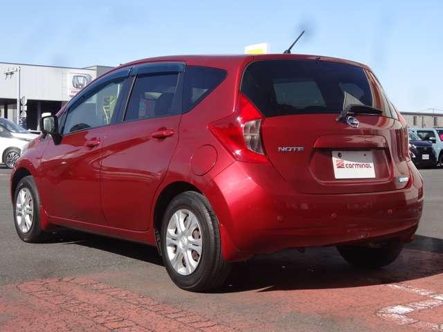 ノート １．２　Ｘ　ＤＩＧ－Ｓ　Ｖセレクション　プラスセーフティ　アラウンドビューモニター／カロッツェリア７　地デジＴＶ　パワーウィンドウ　パワステ　車線逸脱警告　ｉ－ｓｔｏｐ　リアカメラ　スマートキー＆プッシュスタート　ワンオーナー車　盗難防止システム　ＴＶナビ（60枚目）