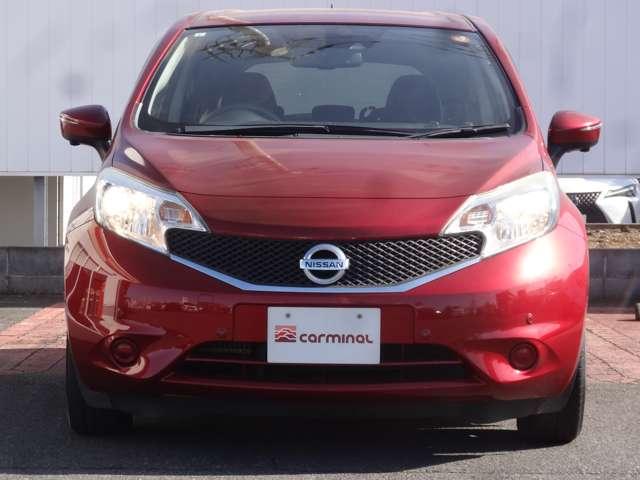 ノート １．２　Ｘ　ＤＩＧ－Ｓ　Ｖセレクション　プラスセーフティ　アラウンドビューモニター／カロッツェリア７　地デジＴＶ　パワーウィンドウ　パワステ　車線逸脱警告　ｉ－ｓｔｏｐ　リアカメラ　スマートキー＆プッシュスタート　ワンオーナー車　盗難防止システム　ＴＶナビ（62枚目）