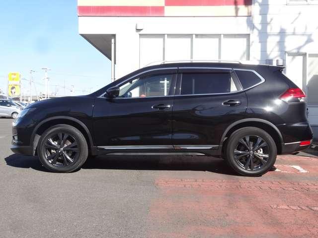 エクストレイル ２０Ｘｉ　Ｖセレクション　プロパイロット／スマートルームミラー／アラウンドビューモニター／シートヒーター／電動シート／電動リアゲート／９インチナビ／前後ドライブレコーダー／１８インチアルミホイール（67枚目）