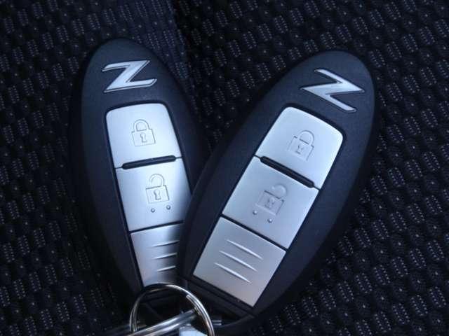 フェアレディＺ ベースグレード　６速ＭＴ　社外ナビ　ストラーダＣＮ－ＲＥ０６Ｄ　　サイドステップ　リアアンダースポイラー　バックカメラ　ＥＴＣ　純正１８インチアルミホイール　禁煙車（15枚目）