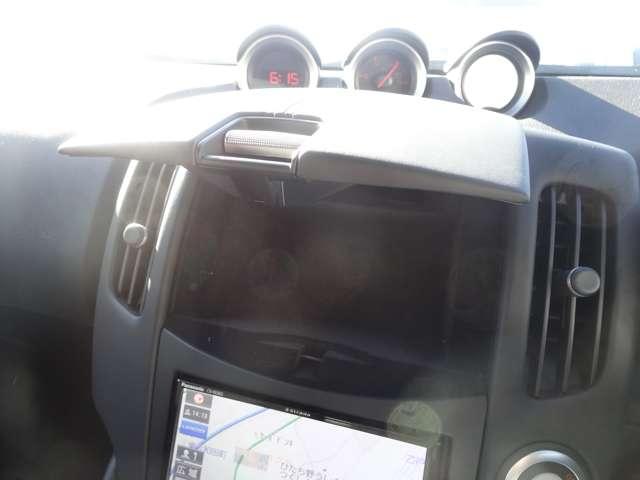 フェアレディＺ ベースグレード　６速ＭＴ　社外ナビ　ストラーダＣＮ－ＲＥ０６Ｄ　　サイドステップ　リアアンダースポイラー　バックカメラ　ＥＴＣ　純正１８インチアルミホイール　禁煙車（26枚目）