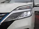 明るいLEDヘッドライト採用。夜の運転も安心です♪