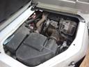 エンジンルームになります。内外装だけでなくこちらも清掃済みです。 納車までにディーラーが使用している工場にもう1度しっかり点検いたしますので、安心してお乗りいただけると思います。