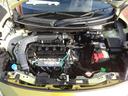 エンジンルームになります。内外装だけでなくこちらも清掃済みです。　納車までにディーラーが使用している工場にもう１度しっかり点検いたしますので、安心してお乗りいただけると思います。