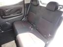 後部座席も気になるようなキズ・汚れやへたり等、大きなダメージはなく、良好な状態です。