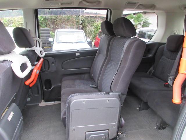 セレナ ２０Ｓ　アンシャンテ　助手席スライドアップシート　オートステップ送迎タイプ（8枚目）