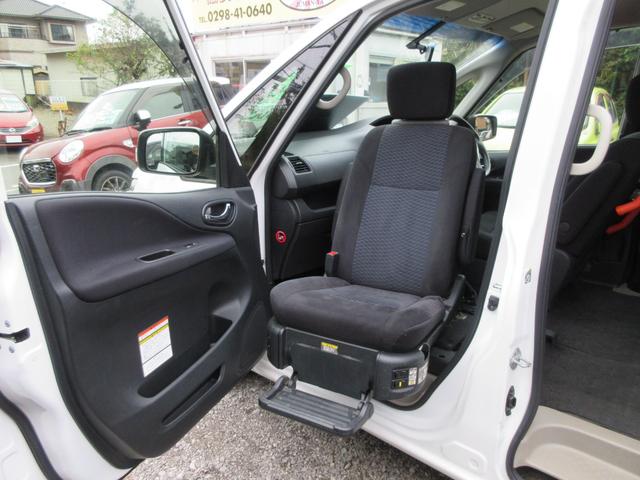 セレナ ２０Ｓ　アンシャンテ　助手席スライドアップシート　オートステップ送迎タイプ（10枚目）