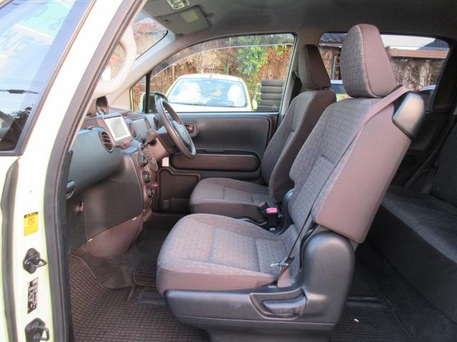 ポルテ Ｘ　走行４２７００ｋｍ　純正ナビ　テレビ　パワースライドドア（9枚目）