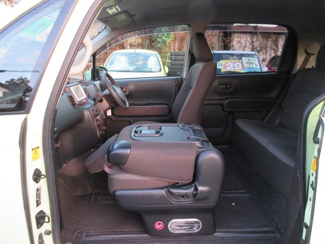 ポルテ Ｘ　走行４２７００ｋｍ　純正ナビ　テレビ　パワースライドドア（10枚目）